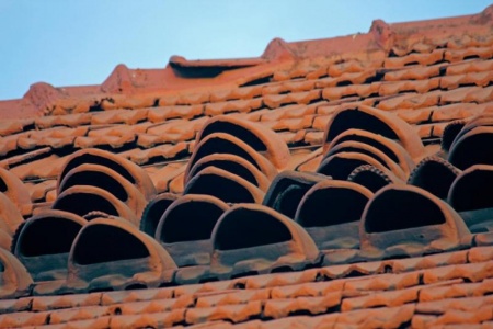 Comment r&eacute;ussir la r&eacute;novation de votre toiture &agrave; La Farl&egrave;de ?